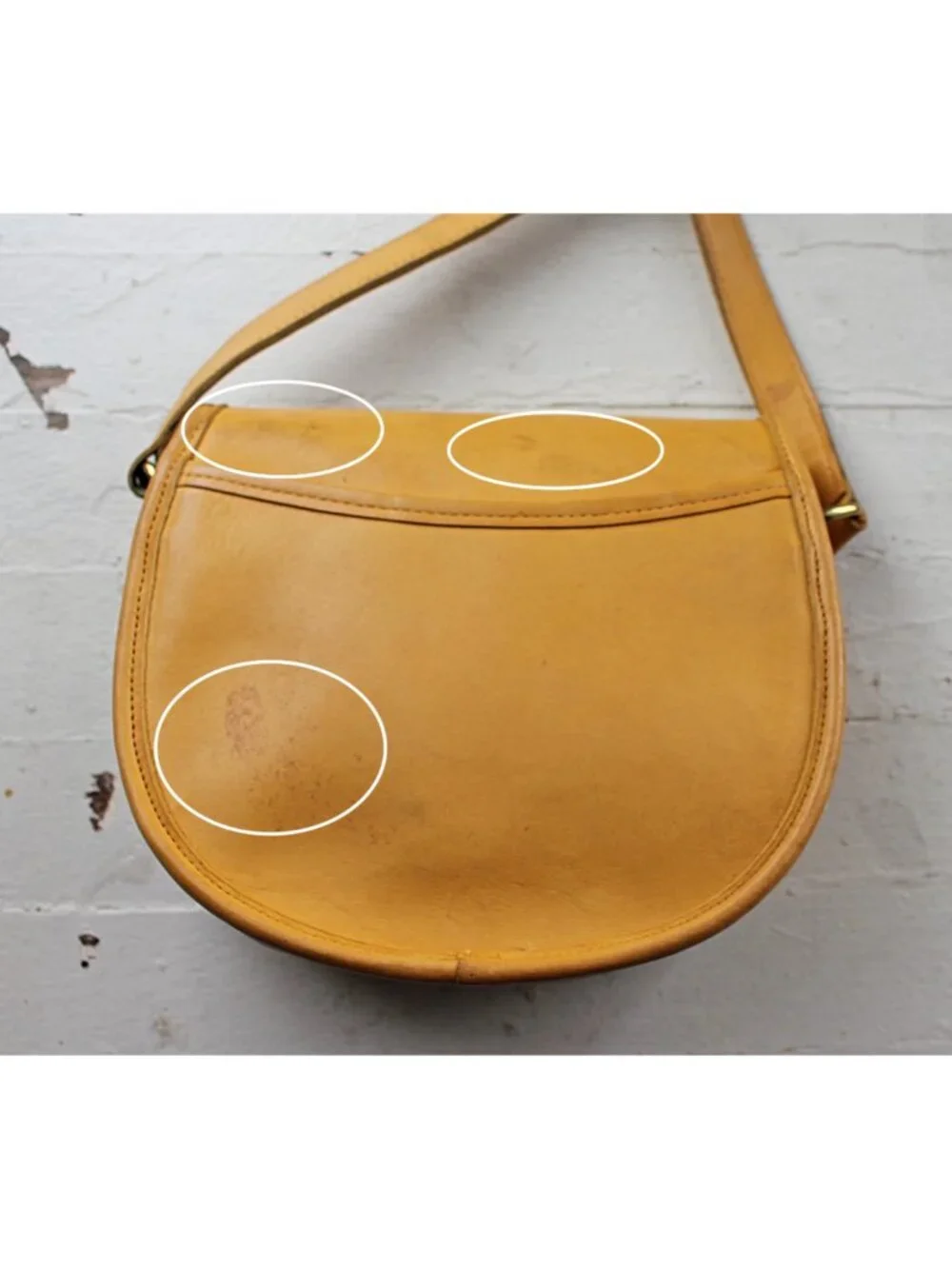 Coach Vintage - Watson Crossbody Bag 9981 in Yellow, Rare Color - USA 1990s